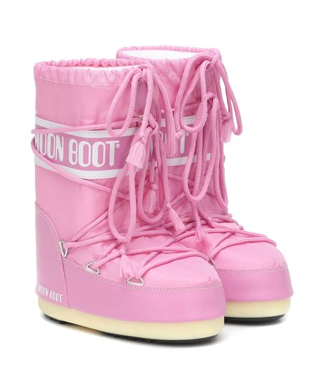 pink moon boots size 7